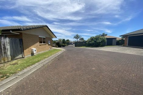 Photo of property in 27 Milson Drive, Papakura, 2110
