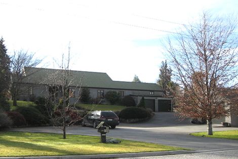 Photo of property in 186 Stone Street, Wanaka, 9305