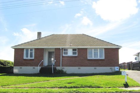 Photo of property in 42 Puriri Street, Gonville, Whanganui, 4501