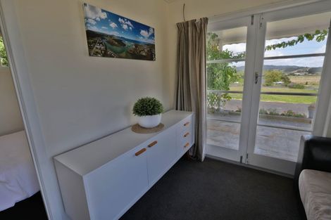 Photo of property in 24 Marsden Point Road, Ruakaka, 0116