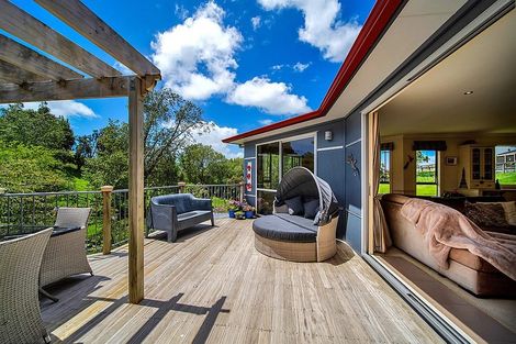 Photo of property in 137 Barrett Road, Whalers Gate, New Plymouth, 4310