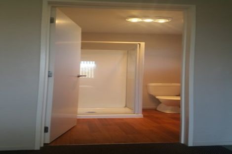 Photo of property in 100 Rattray Street, Riccarton, Christchurch, 8041