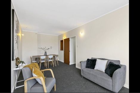 Photo of property in Hobson Court Flats, 27/70 Hobson Street, Thorndon, Wellington, 6011