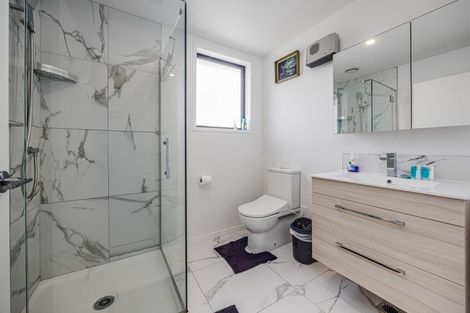 Photo of property in 1/6 St Leonards Road, Kelston, Auckland, 0602