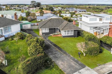 Photo of property in 5 Tower Crescent, Durie Hill, Whanganui, 4500