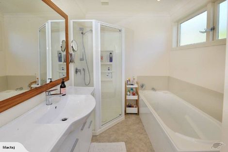 Photo of property in 909 Upper Waiwera Road, Tahekeroa, Silverdale, 0994