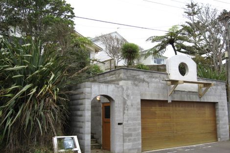 Photo of property in 5 Seaforth Terrace, Karori, Wellington, 6012