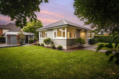 Photo of property in 98 Hamilton Avenue, Ilam, Christchurch, 8041
