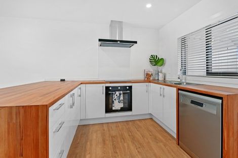 Photo of property in 71a Main Road, Redcliffs, Christchurch, 8081