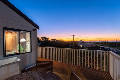 Photo of property in 343 Te Horo Beach Road, Te Horo Beach, Otaki, 5581