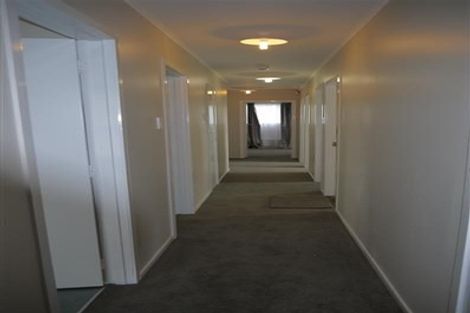 Photo of property in 9 Arnhem Place, Pukekohe, 2120