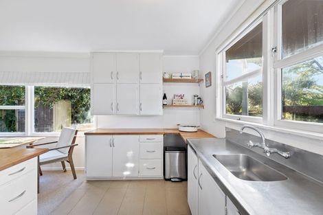 Photo of property in 2/84 Glenvar Road, Torbay, Auckland, 0630
