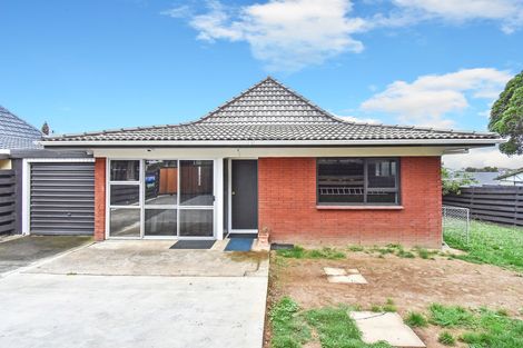 Photo of property in 1a Sikkim Crescent, Clover Park, Auckland, 2019