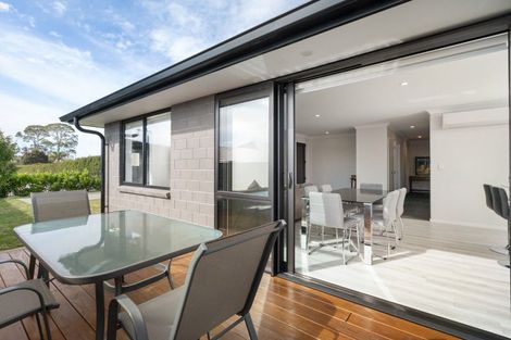 Photo of property in 25 Kayelene Place, Omokoroa, 3114