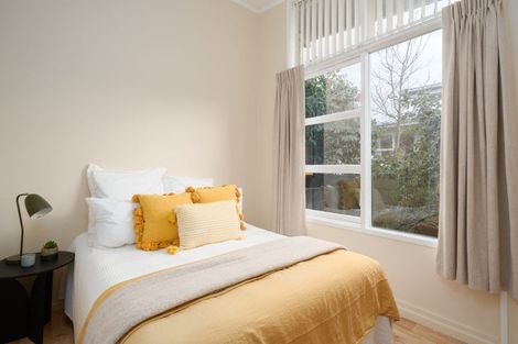 Photo of property in 17 Silverbirch Grove, Churton Park, Wellington, 6037