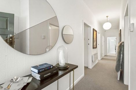 Photo of property in 33 Sentinel Road, Herne Bay, Auckland, 1011