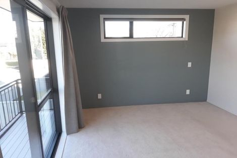 Photo of property in 2/3 Lansbury Avenue, Strowan, Christchurch, 8052