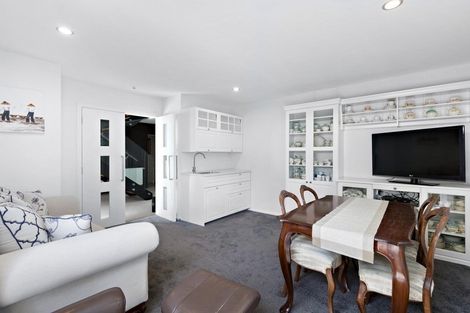 Photo of property in 289 Riverbank Road, Wanaka, 9382