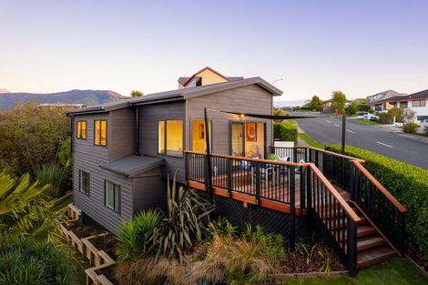 Photo of property in 319 Princes Drive, Britannia Heights, Nelson, 7010