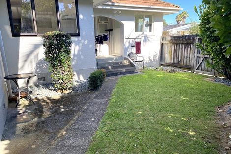 Photo of property in 413a Devonport Road, Tauranga South, Tauranga, 3112