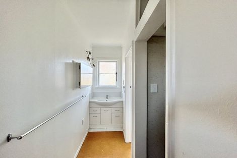 Photo of property in 53 Kings Drive, Levin, 5510