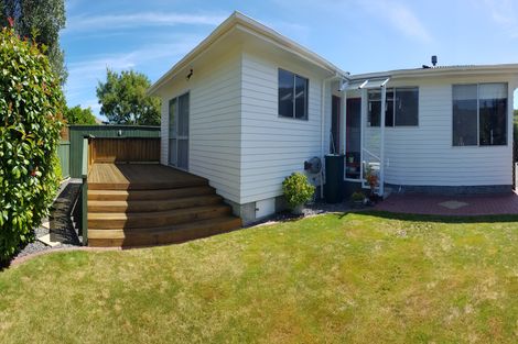 Photo of property in 10 Kukupa Grove, Heretaunga, Upper Hutt, 5018