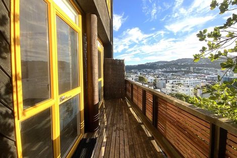 Photo of property in 22 Stafford Street, Mount Victoria, Wellington, 6011