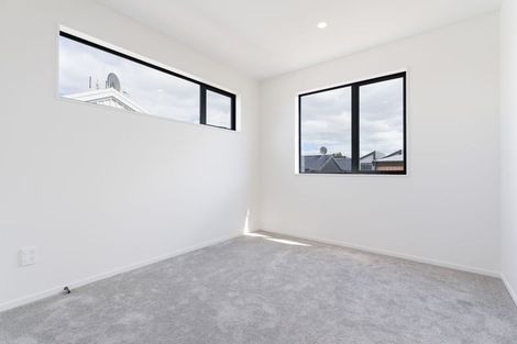 Photo of property in 11 Tokarewa Close, Mount Wellington, Auckland, 1062