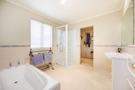 Photo of property in 144 Pacific Drive, Fitzherbert, Palmerston North, 4410