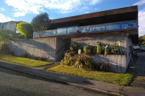 Photo of property in 3 Brigid Place, Mount Pleasant, Christchurch, 8081