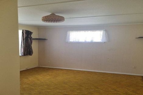 Photo of property in 38 Miro Street, Castlecliff, Whanganui, 4501