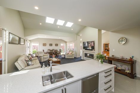 Photo of property in 3 Newmarket Lane, Awapuni, Palmerston North, 4412