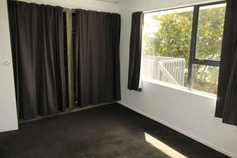 Photo of property in 140e Hepburn Road, Glendene, Auckland, 0602