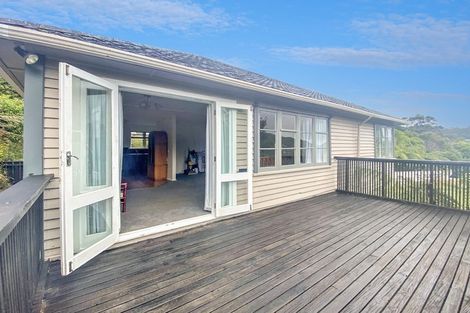 Photo of property in 3 Montgomery Avenue, Karori, Wellington, 6012