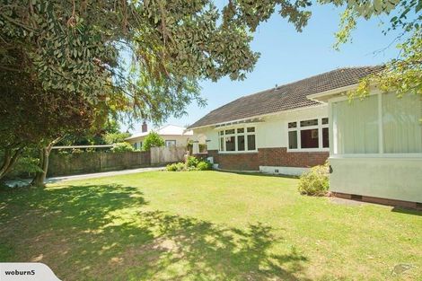 Photo of property in 53 Ludlam Crescent, Woburn, Lower Hutt, 5010