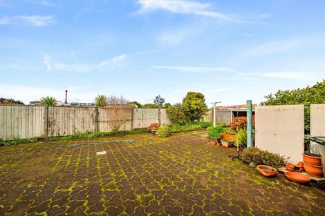 Photo of property in 14 Iredale Road, Hawera, 4610