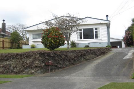 Photo of property in 73 Kawiu Road, Levin, 5510