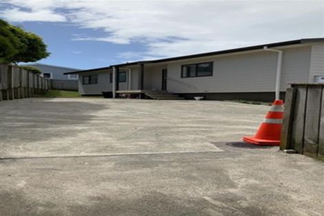 Photo of property in 12a Hiwi Crescent, Titahi Bay, Porirua, 5022