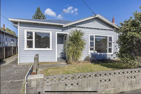 Photo of property in 216 Coutts Street, Rongotai, Wellington, 6022
