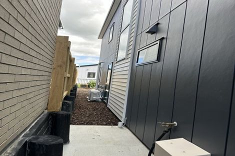 Photo of property in 16 Pohewa Road, Silverdale, 0932