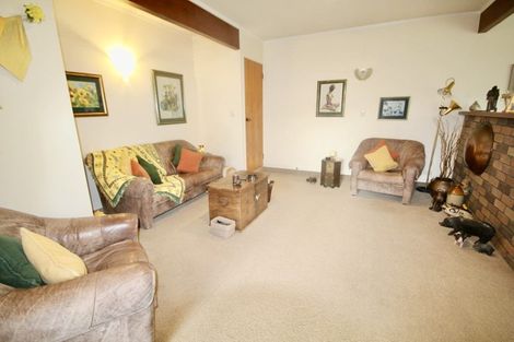 Photo of property in 8a Heron Place, Maunu, Whangarei, 0110