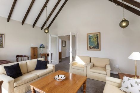 Photo of property in 21 Highfield Place, Avonhead, Christchurch, 8042