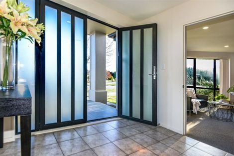 Photo of property in 94 Rothesay Road, Parklands, Christchurch, 8083