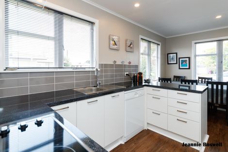 Photo of property in 3 Oriana Place, Highbury, Palmerston North, 4412