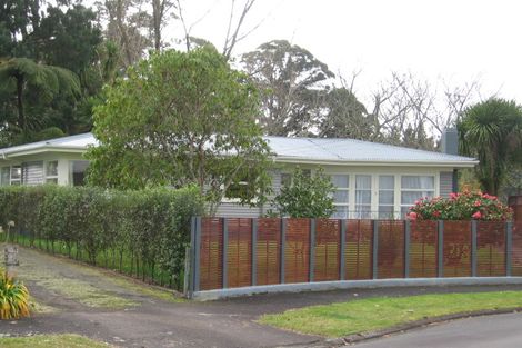 Photo of property in 15 Keitha Place, Glenview, Hamilton, 3206