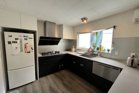 Photo of property in 1/22 Fernlea Rise, Bayview, Auckland, 0629