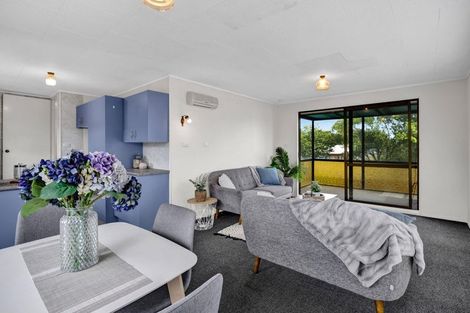 Photo of property in 1/7 Mahoe Street, Strandon, New Plymouth, 4312