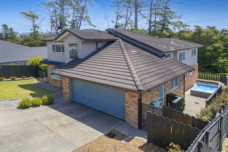 Photo of property in 7 Kingtide Place, Red Beach, 0932