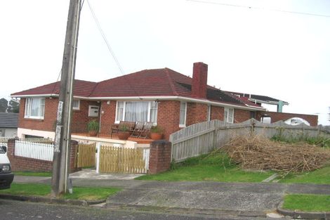 Photo of property in 1/35 Huka Road, Birkenhead, Auckland, 0626