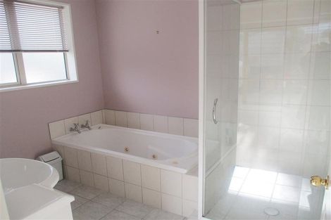 Photo of property in 27 Broadhaven Avenue, Parklands, Christchurch, 8083